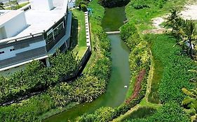 By The Sea @ Luxury Suites, Batu Ferringhi